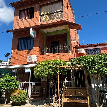 Mi Pueblo Natal Aptos Y Habitaciones Necoclí Exteriér fotografie